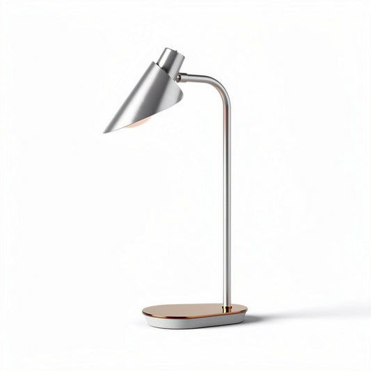 bureaulamp van metaal met een zilverkleurige kap en afmetingen 20 x 15 x 45cm